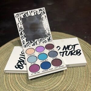 BH Do Not Disturb 9 Color Shadow Palette